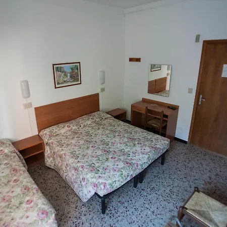 Al Porto 2* Imperia