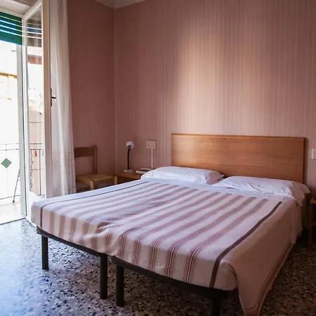 Al Porto 2* Imperia