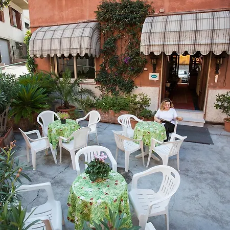 Szálloda Al Porto 2*